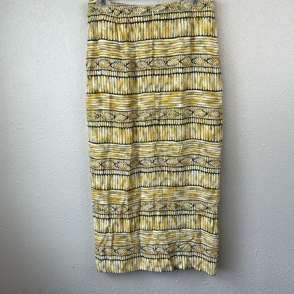 Chaus Short Sleeve Collarless Button Down Shirt and Matching Skirt EUC - Picture 10 of 12